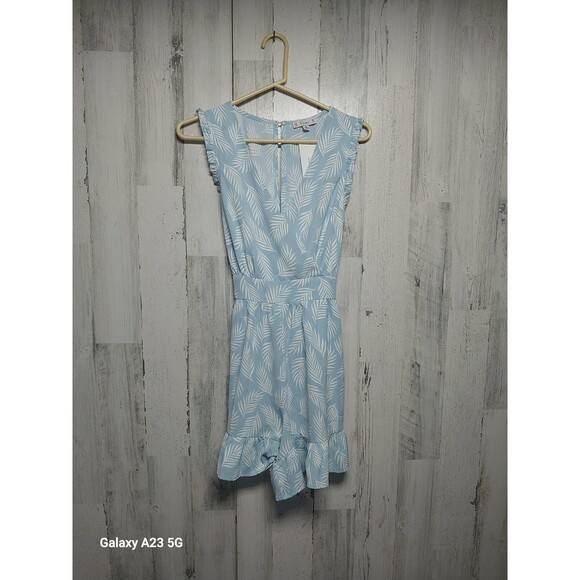 L Love The Tropics Romper Women's Medium Baby Blue - Picture 1 of 5
